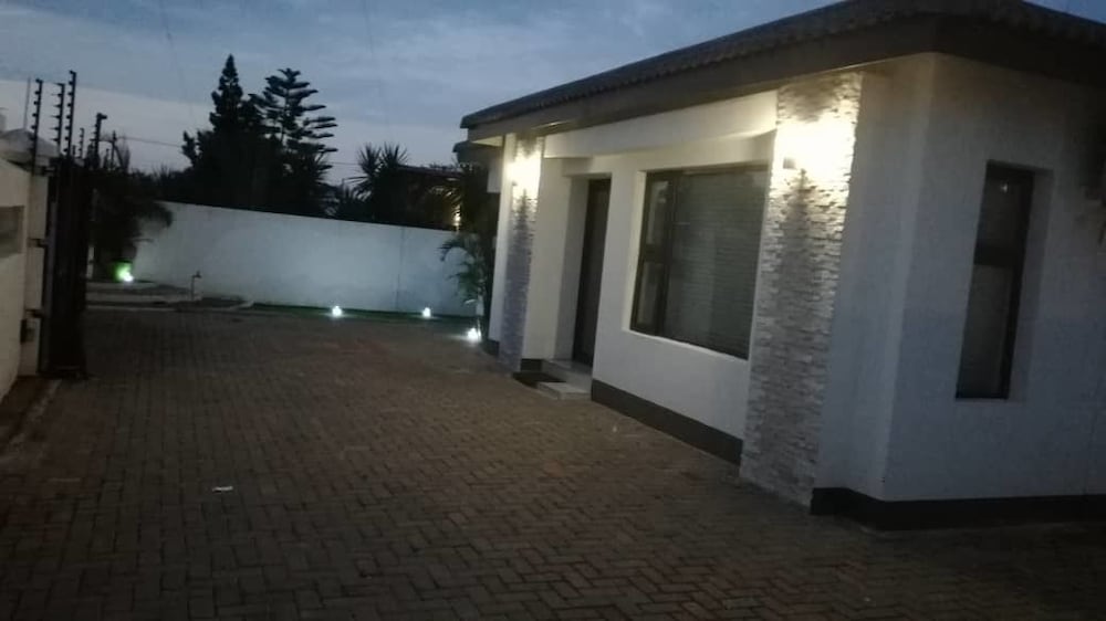 Arianna Guest house
