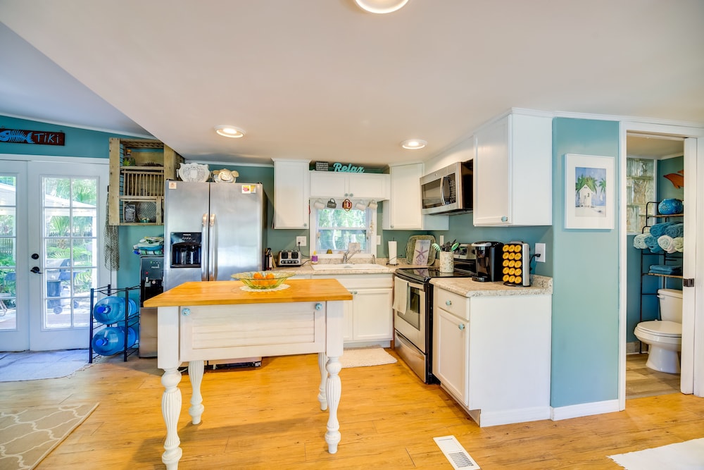 Vero Beach Vacations - Cozy Fort Pierce Cottage on Farm Animal Rescue! - Property Image 24