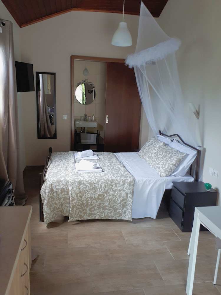 Photo 43