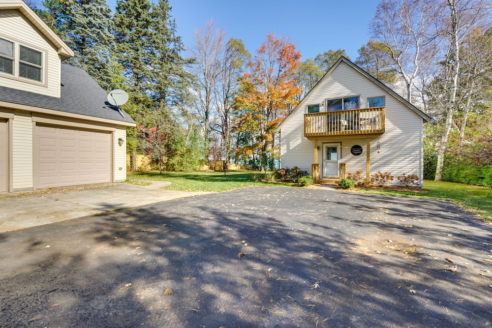 Lake Huron Vacation Rental w/ Private Beach! view 3