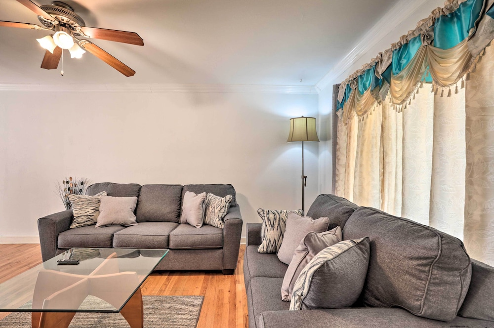 Glendale Heights Home With Office and Backyard! - Property Image 21