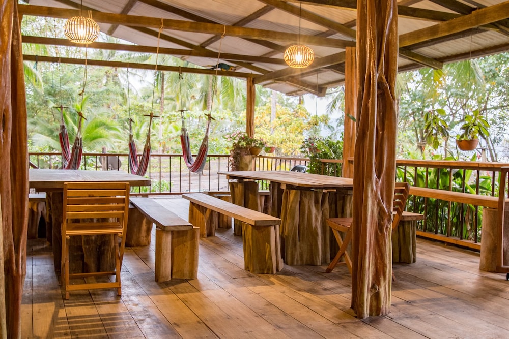 Mecana Eco Hotel