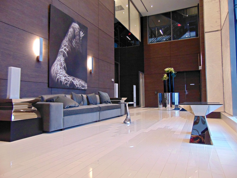 Executive Suites at St. Clair West - Image 3