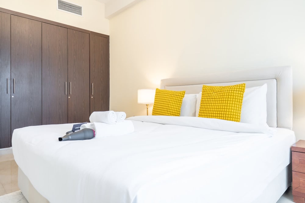 Heart-captivating 1 Bedroom in Hanover Square