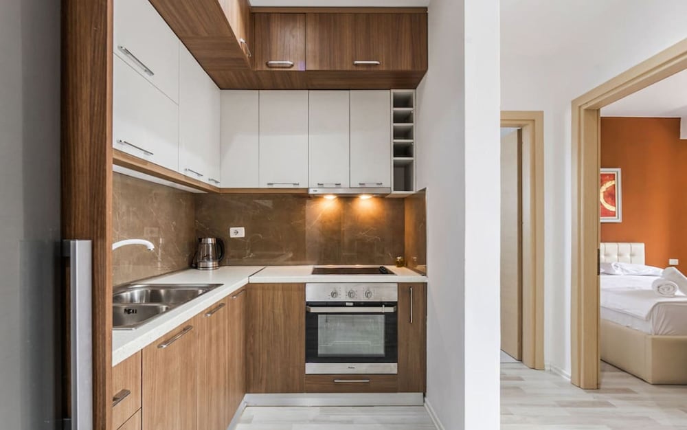 Beachside Modern Apartment