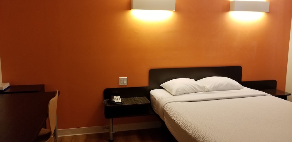Joys Inn