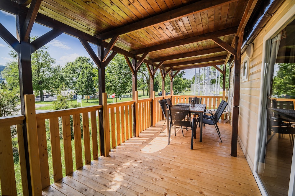 Waterside Retreat Mobile Homes With Thermal Riviera Tickets
