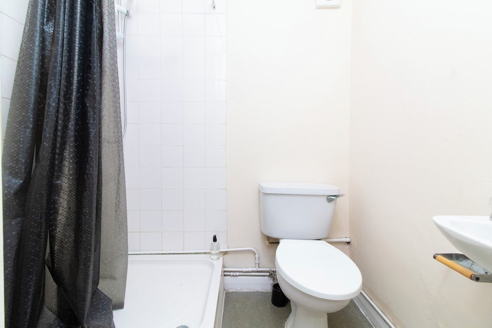 Brookvale Guest House Room 1