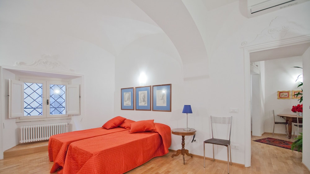 Rental In Rome City Center Apartment