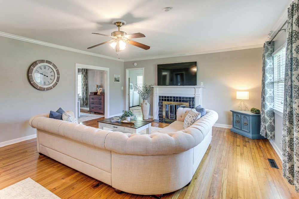 Large Private Yard: Home < 3 Mi to Dtwn Valdosta!