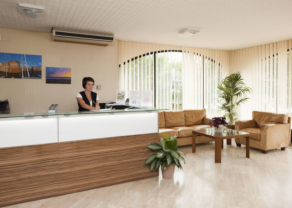 Suites Marilia Apartments
