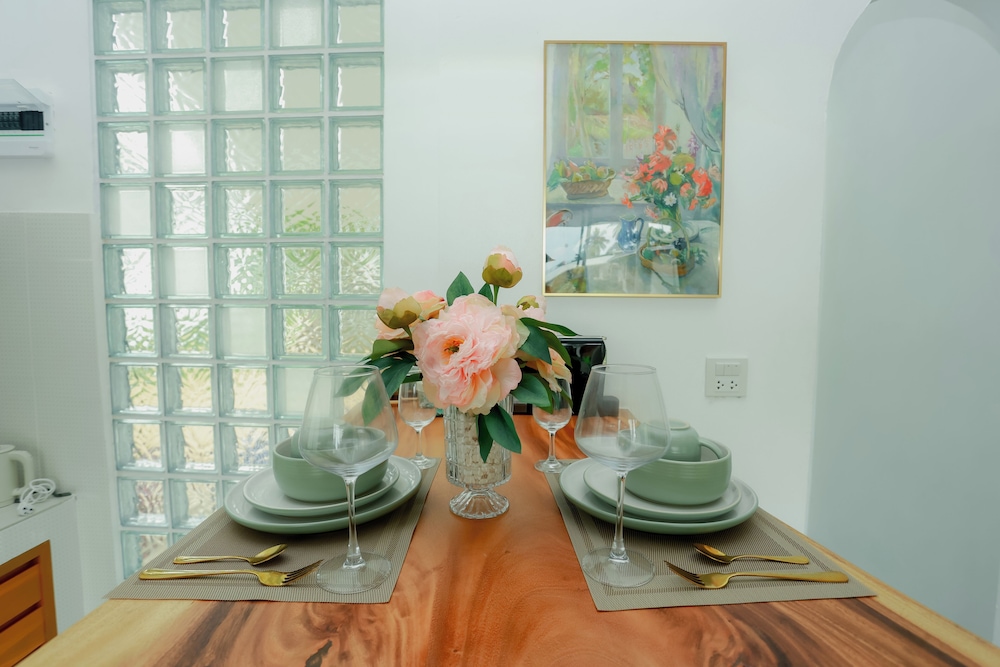 Rock & Lune Boutique Villas