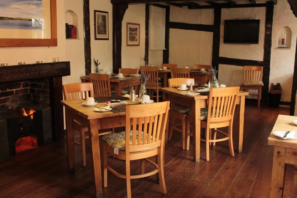 Bentley Brook Inn