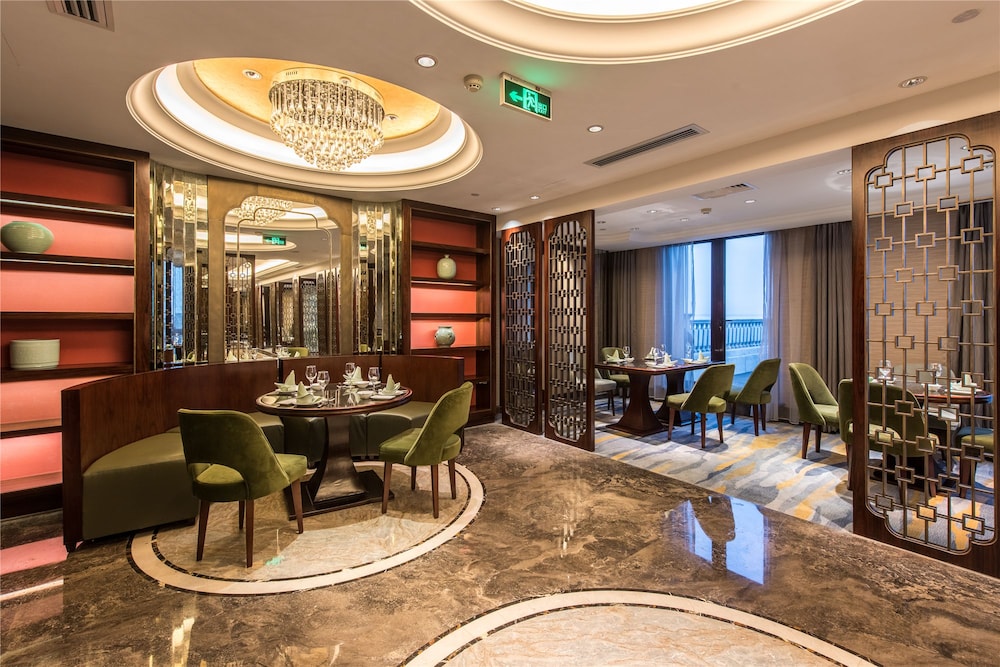 Qianjiang Junting Hotel, Haining