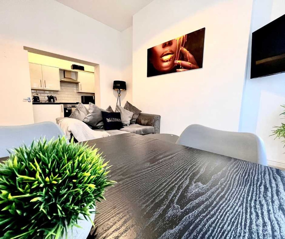 Irwell Immerse Yourself in Liverpool Life
