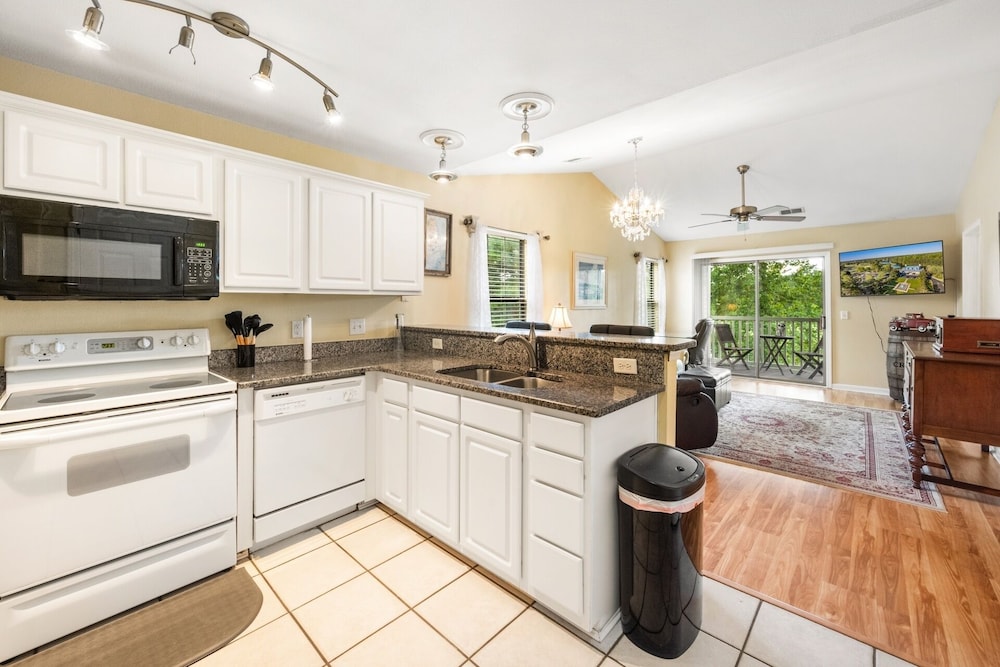 59-e Tee Time Escape 2 Bedroom Condo