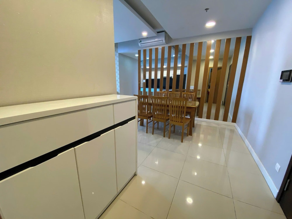 SUNRISE CITY VIEW Residences