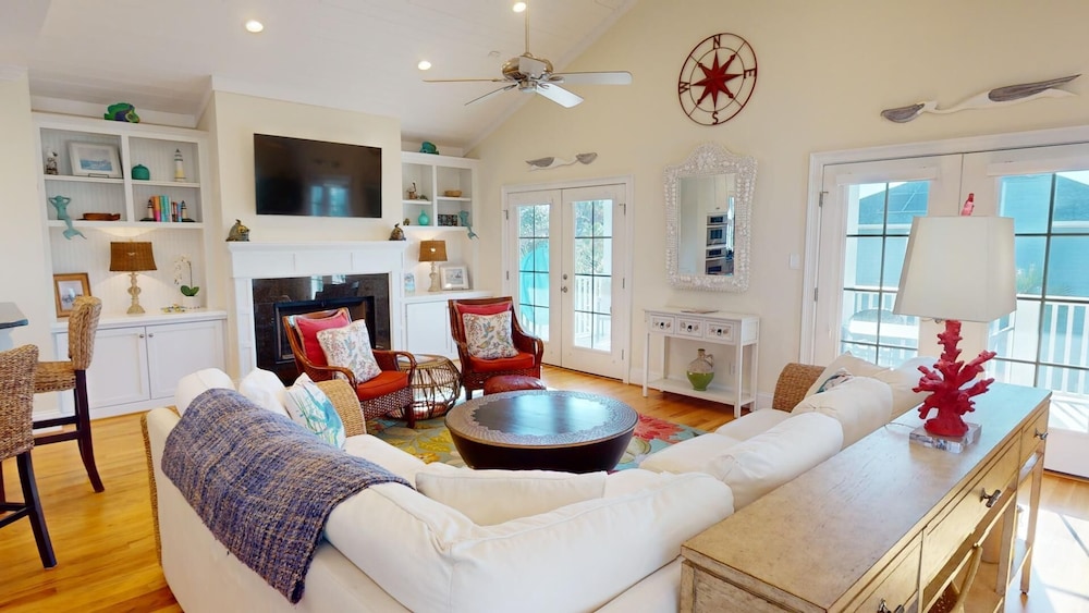 Mimi's Mermaid's & Memories by Tybee Vacation Rentals
