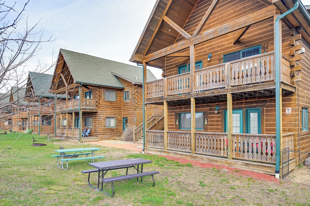 Three Bears Resort Home w/ Perks + Outdoor Spots!