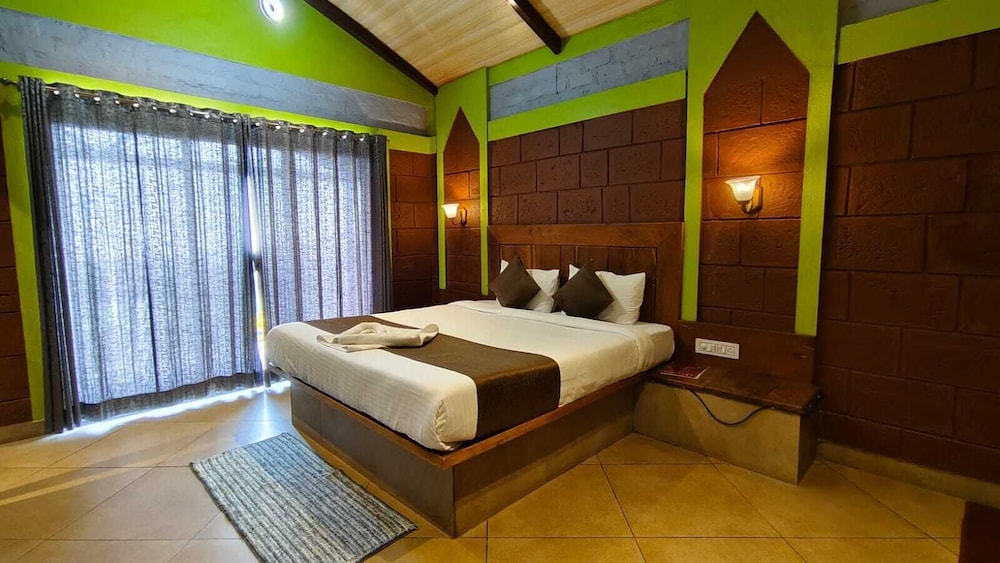 Royal Stone Resort