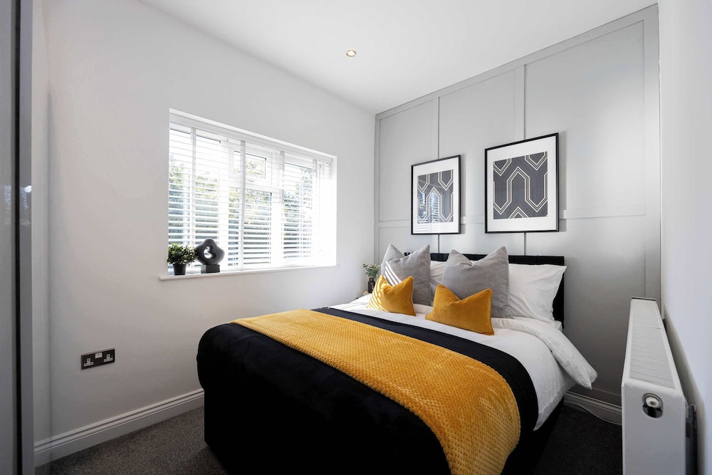 Cosy Apartment in the Heart of Sale