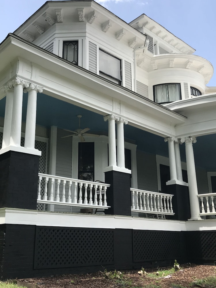 Edwardian Inn
