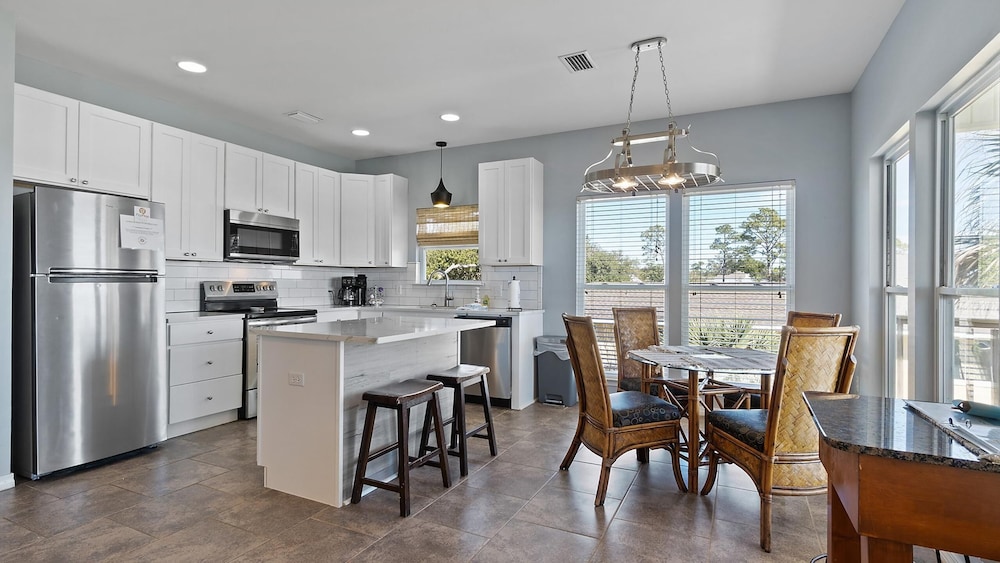 Flip Flop Bay House by Southern Vacation Rentals