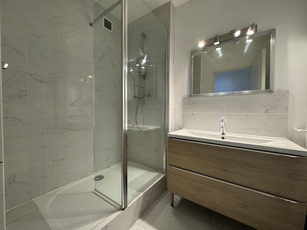 Urban Base in Le Mans - Comfort & Services