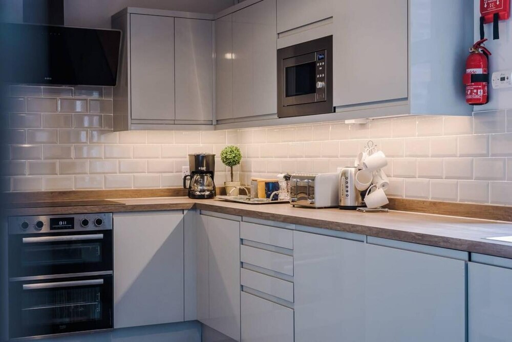Host Apartments The Kensington Townhouse