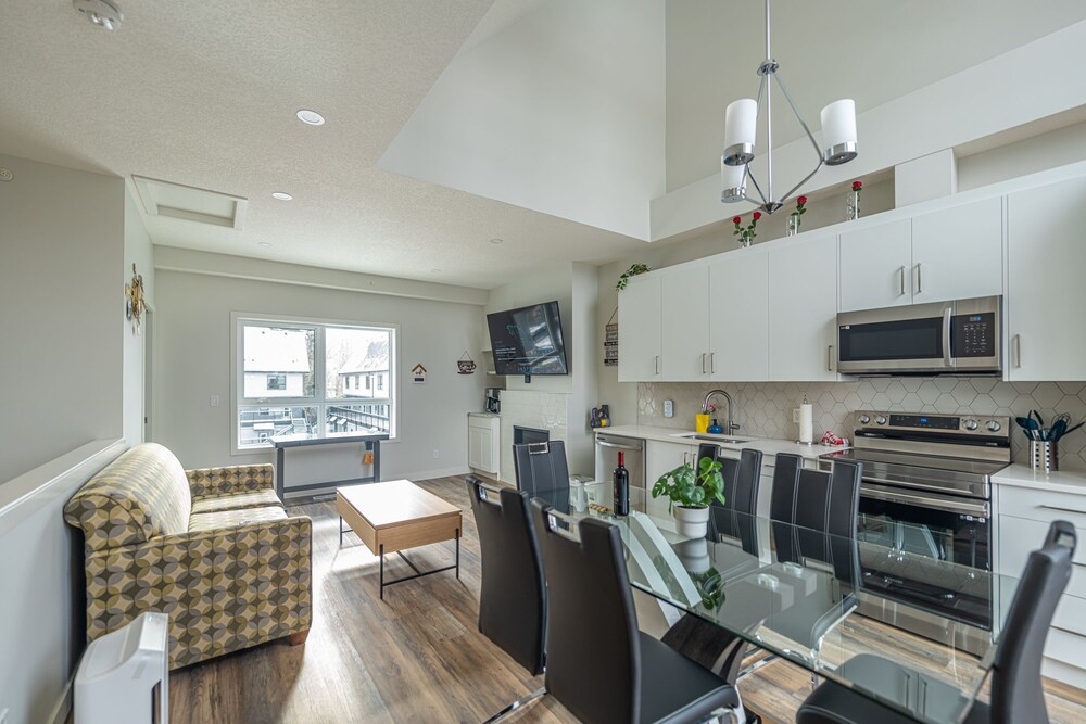 Skyline 205 Mountain View Townhouse-AC-Heated Pool-Hot Tub