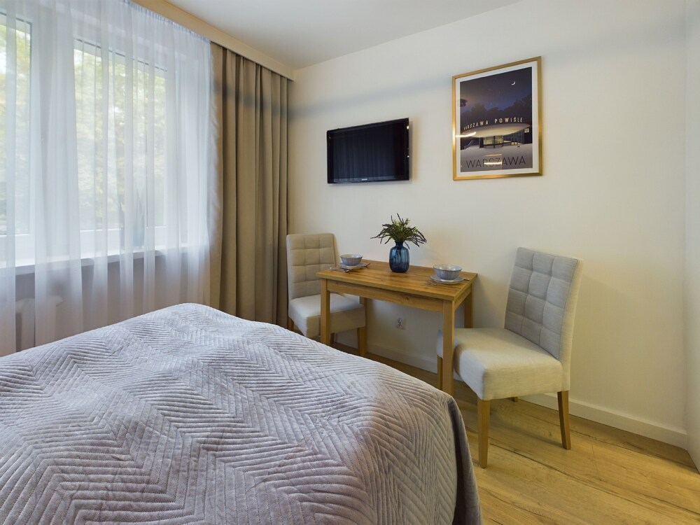 Exceptional Studio for 2 by Renters view 5