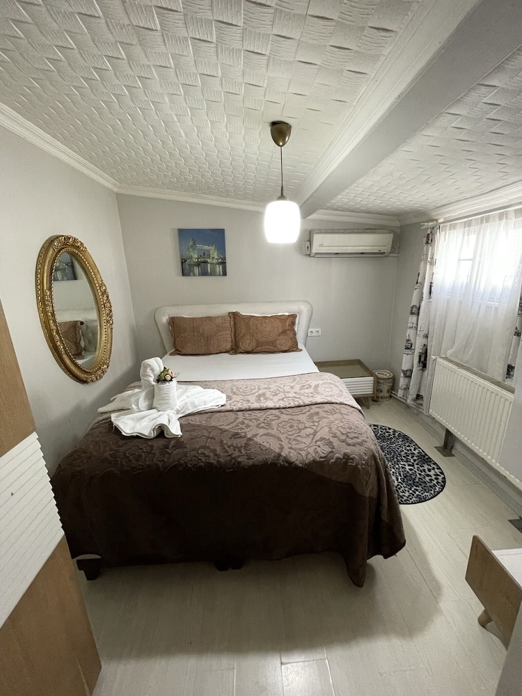 Taksim Green House Hostel
