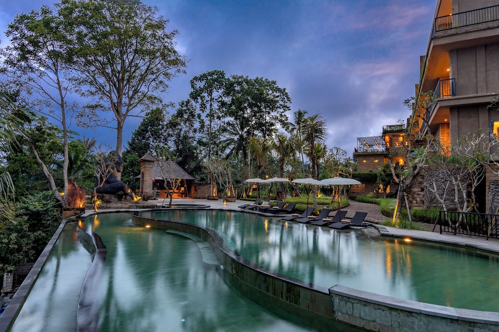 Hoshi Jungle Resort by Dhananjaya Hospitality