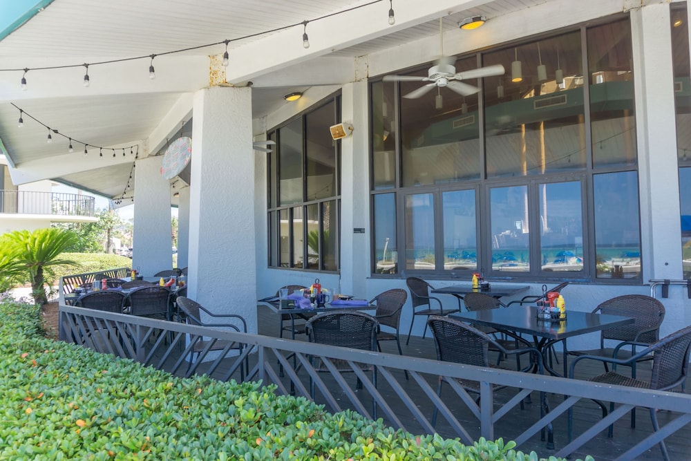 Edgewater Beach & Golf Resort by Panhandle Getaways