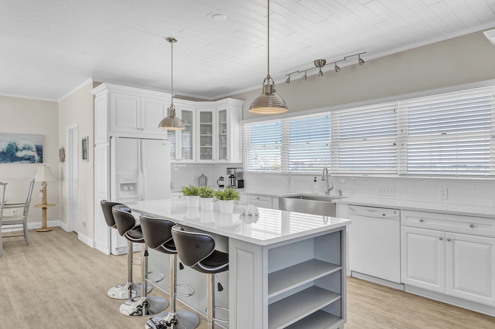 Topsail Escape by Topsail Realty
