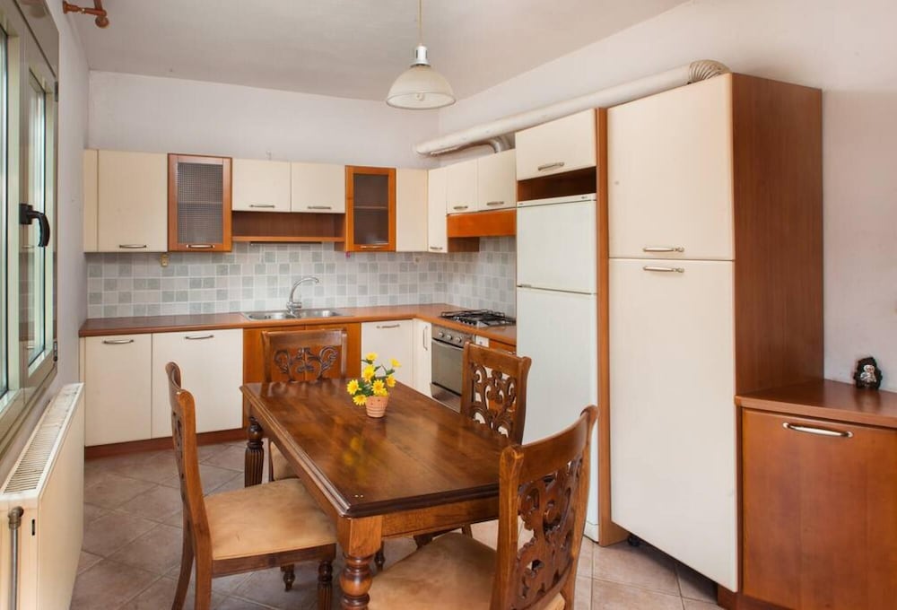 Suburban Flat in Volos