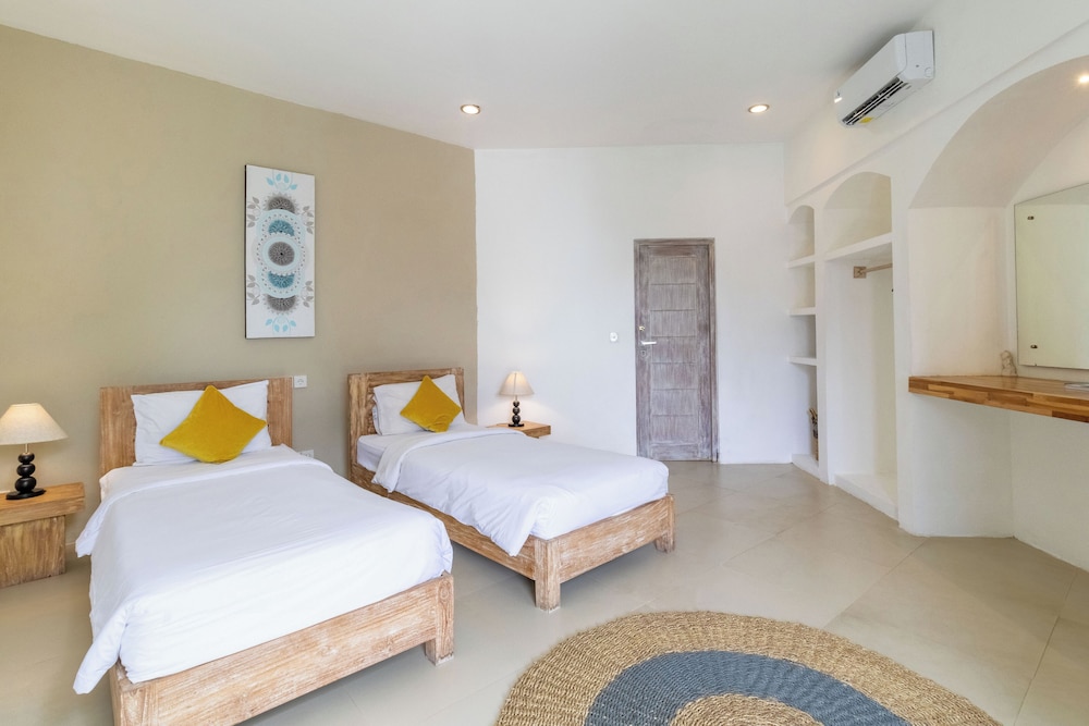 Villa Cocodrilos 2 by Pertama Management
