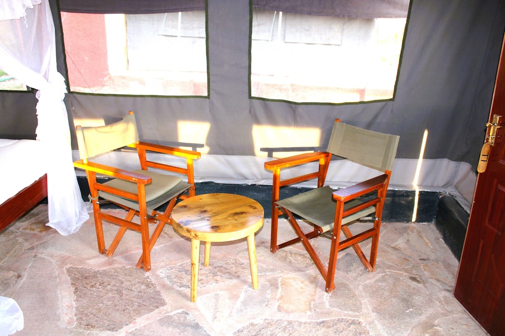 Endeem Mara Resort