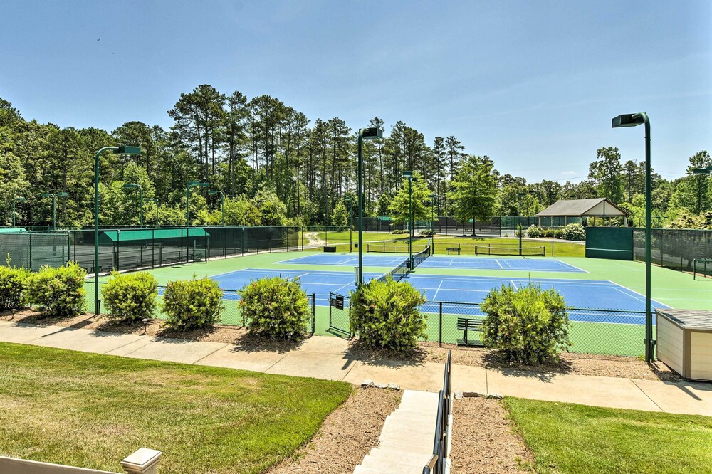 Golf Course View: Modern Keowee Key Condo!
