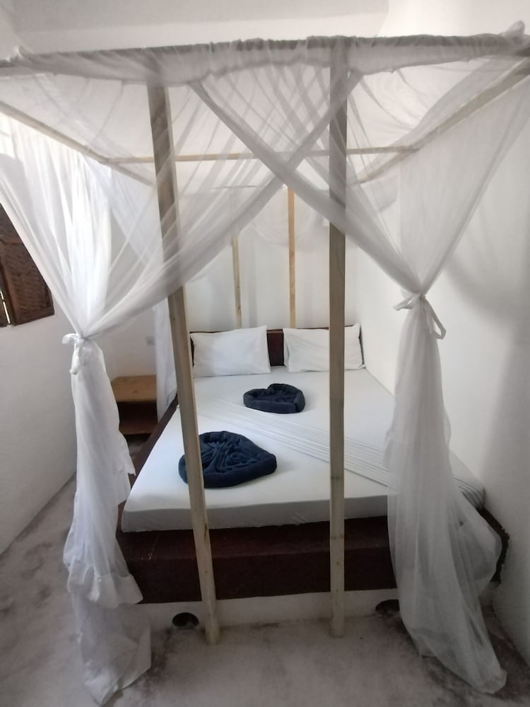Pamoja Beach Stays view 3