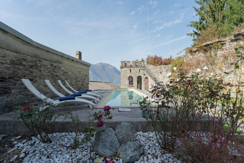 Villa Torre di Palanzo With Magnificent View by Rent all Como