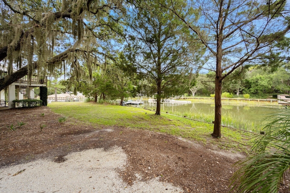 Sunny Pointe 4 Bedroom Home
