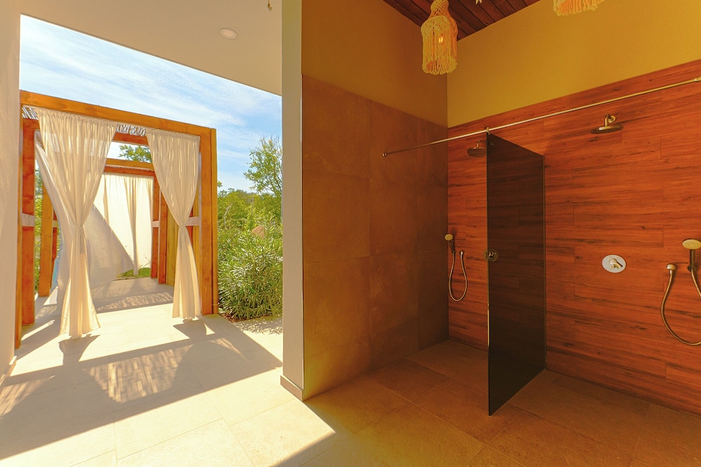 Ayana Coral Bay Resort
