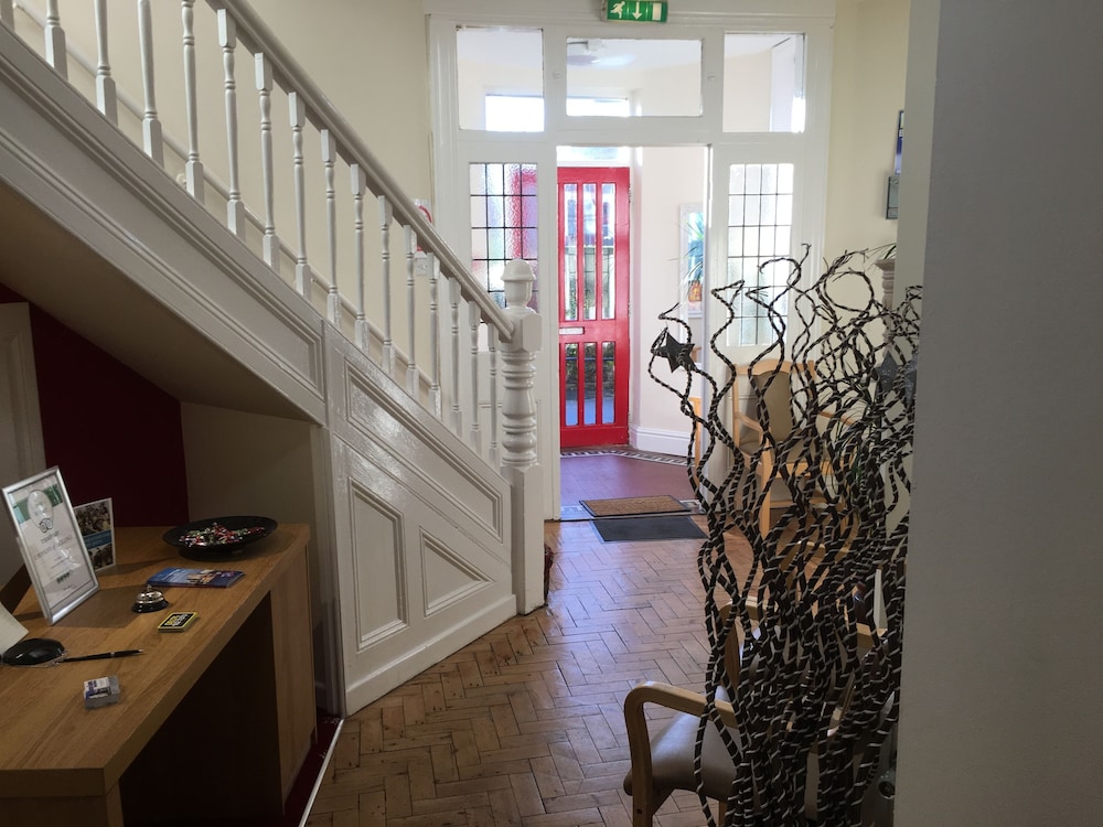 Castle Lodge Guest House