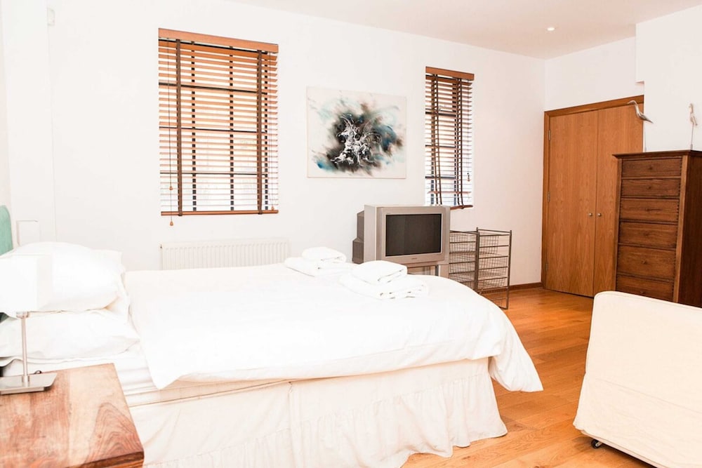 4 Bedroom Flat near London Eye