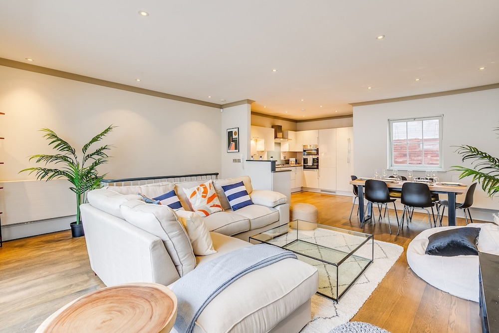 Charming Spacious 5 Bed Mews House - Kensington