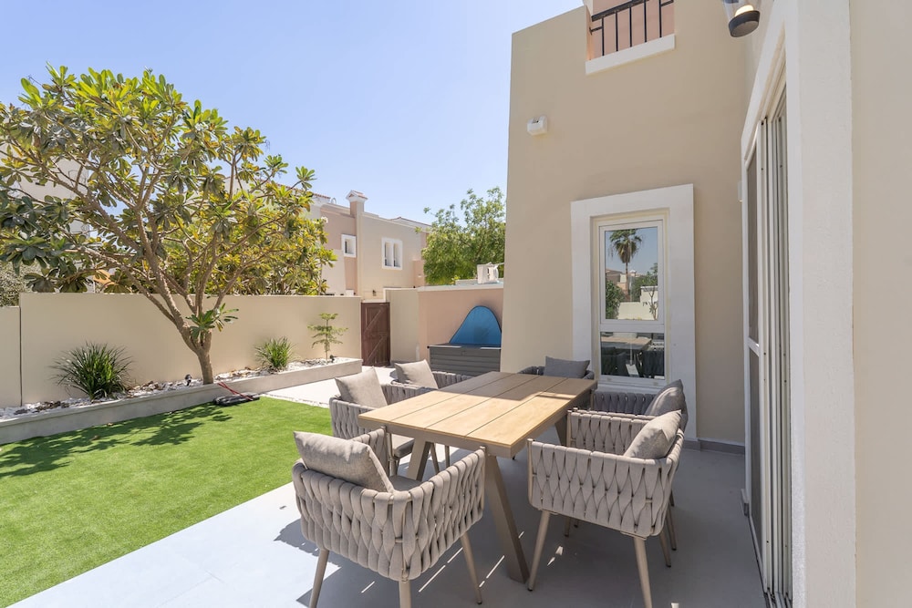 Luxury 4BR Villa-al Reem 3-perfect Family Getaway