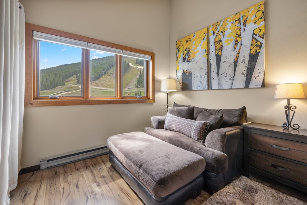 Fp300 Foxpine Inn 2 Bedroom Condo
