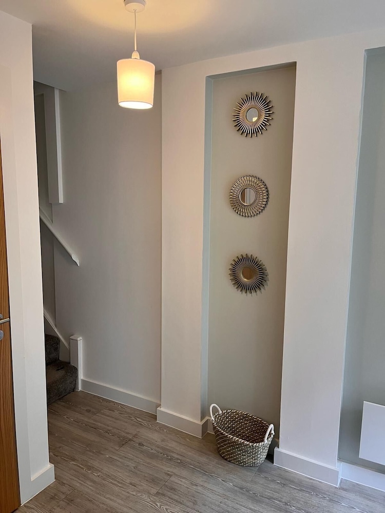 2 Bed Apartment in Salford