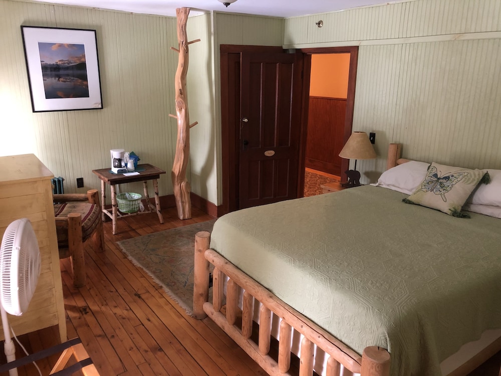 The Woods Inn view 2